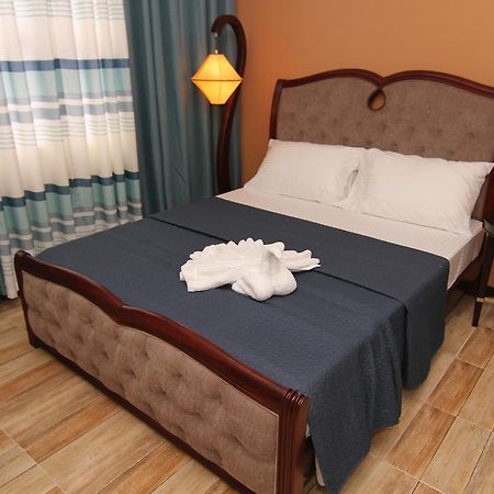 Charos Dormitel Hotel Dumaguete City Ngoại thất bức ảnh
