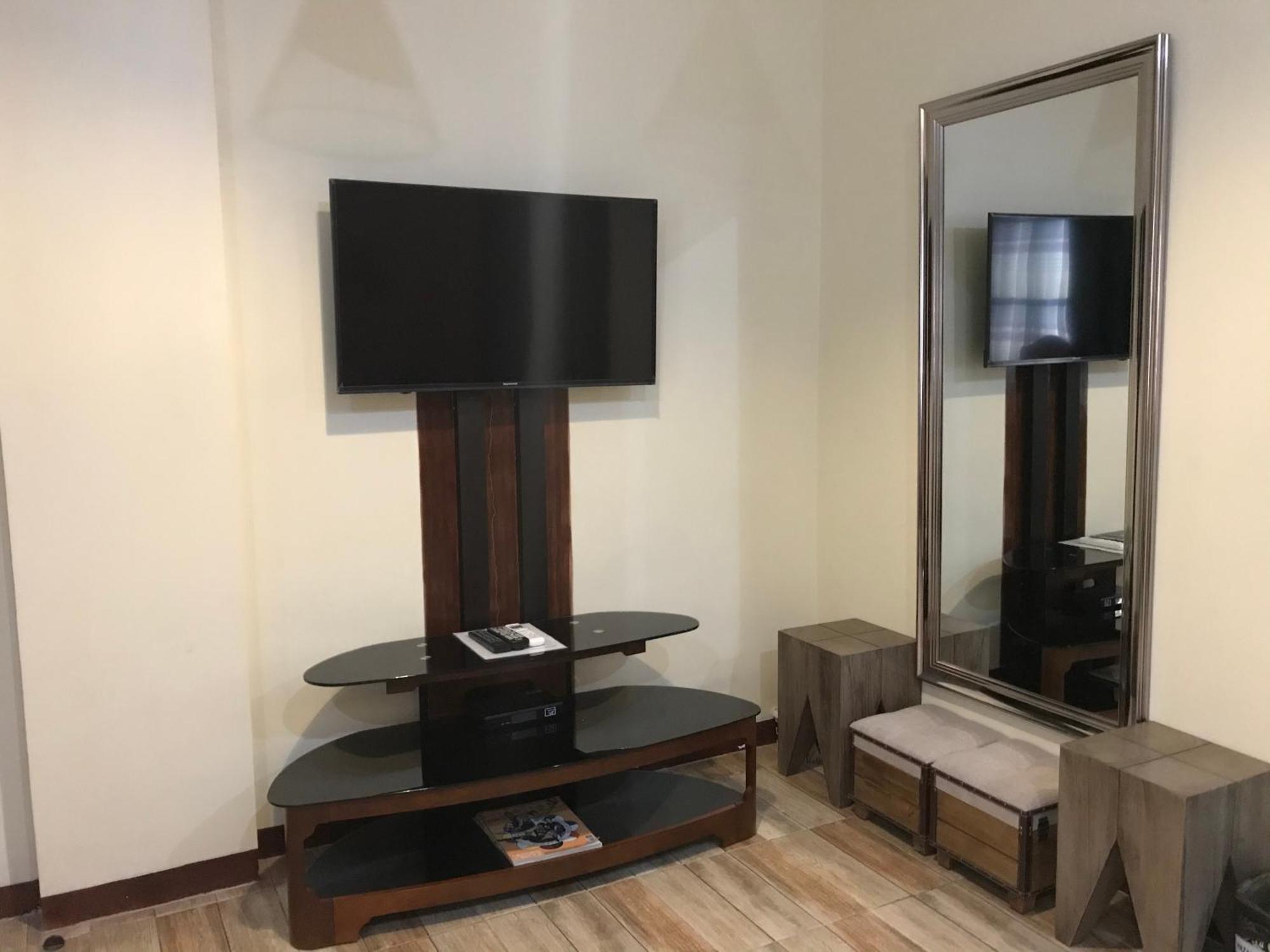 Charos Dormitel Hotel Dumaguete City Ngoại thất bức ảnh
