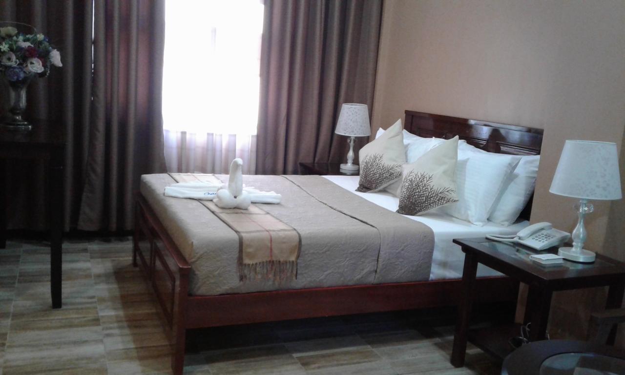 Charos Dormitel Hotel Dumaguete City Ngoại thất bức ảnh