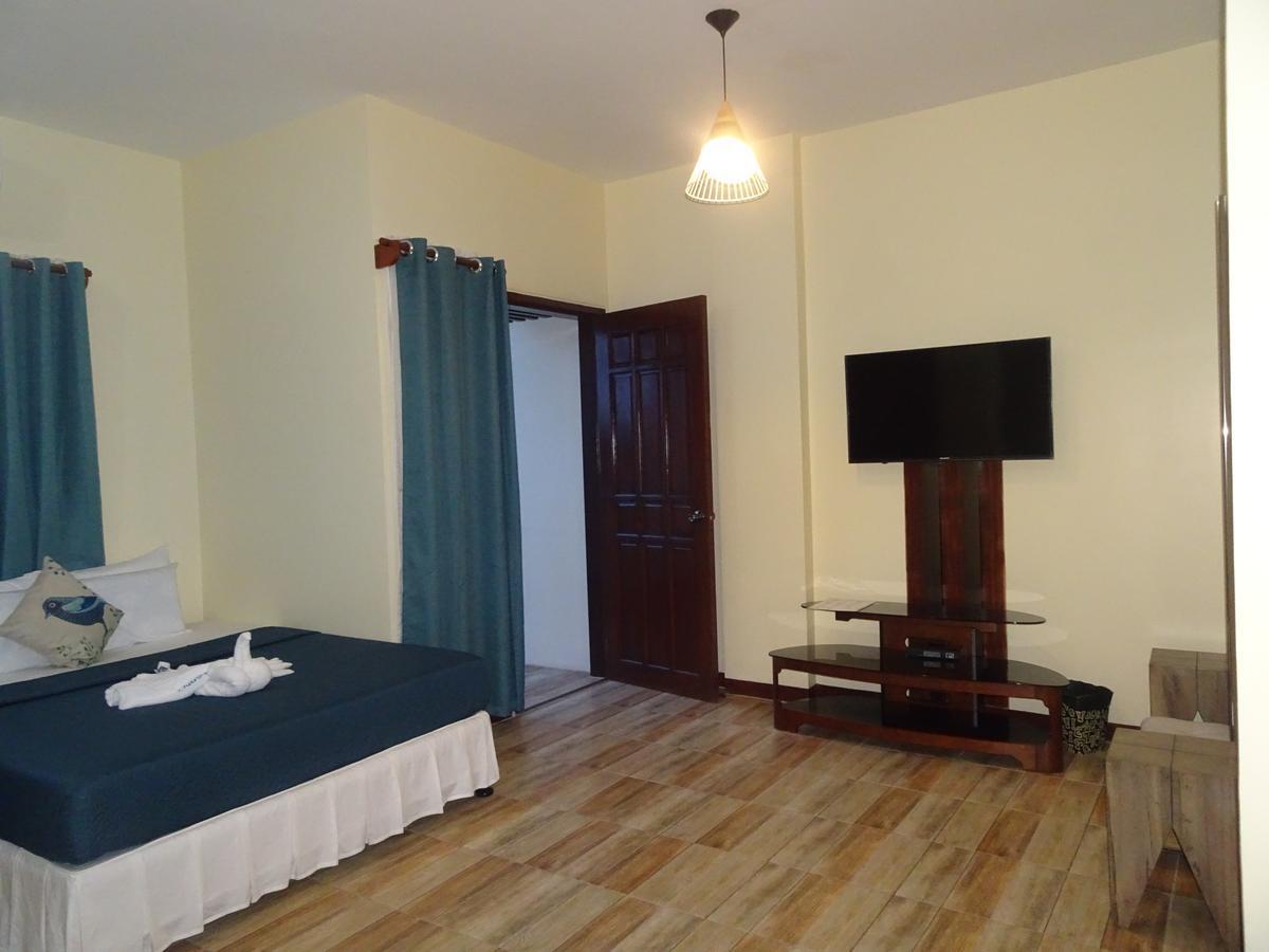 Charos Dormitel Hotel Dumaguete City Ngoại thất bức ảnh