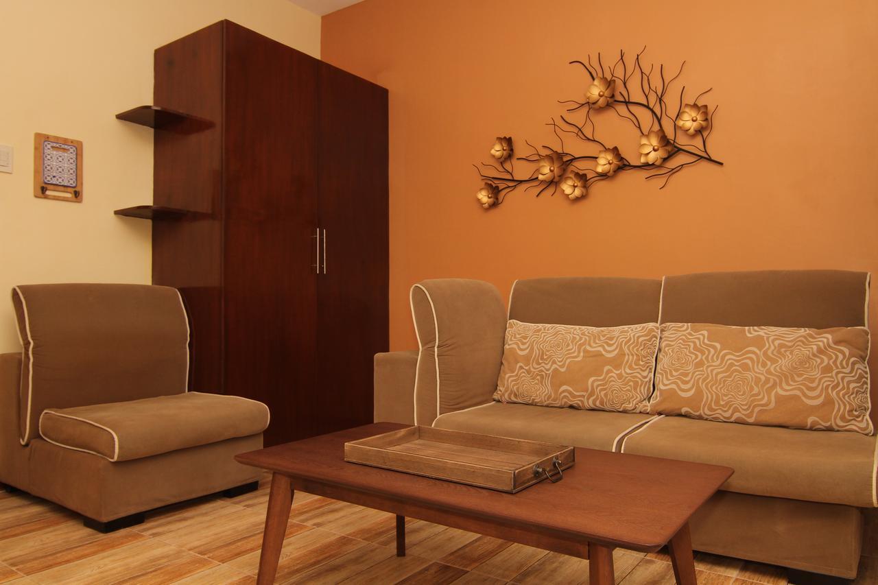 Charos Dormitel Hotel Dumaguete City Ngoại thất bức ảnh