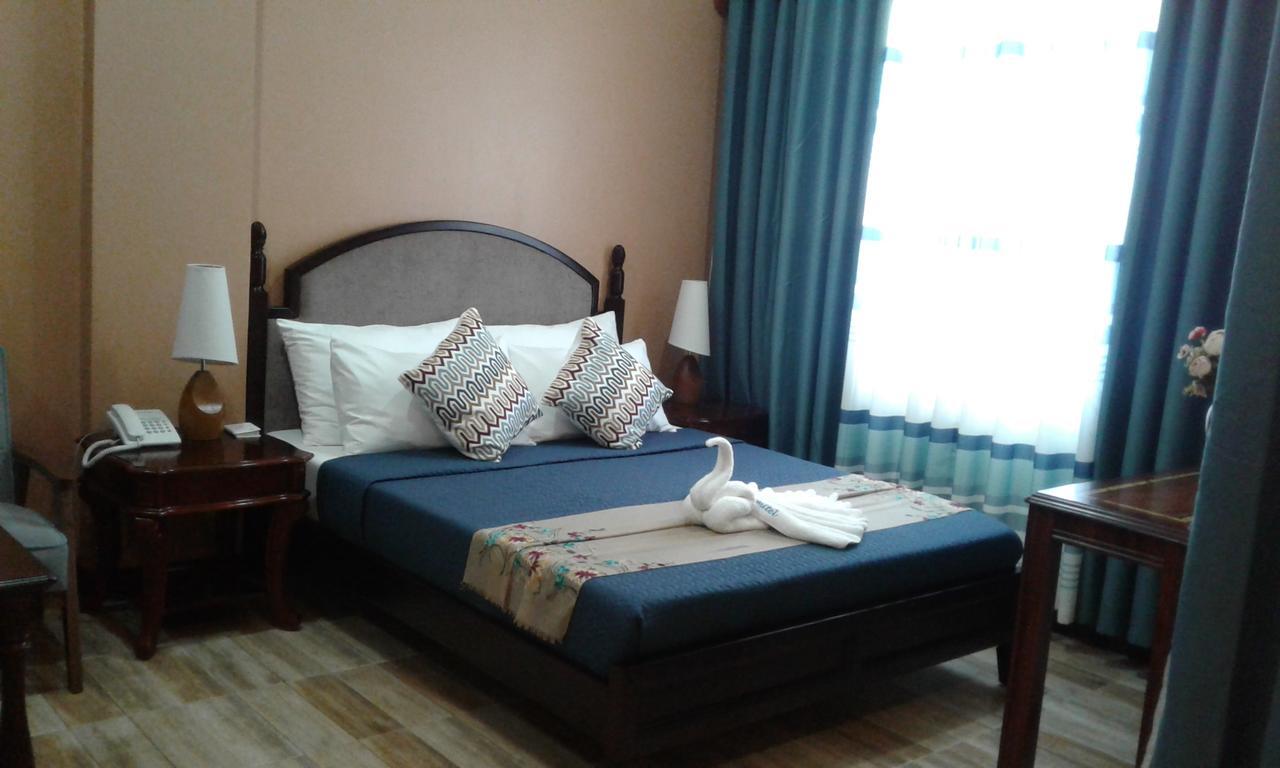 Charos Dormitel Hotel Dumaguete City Ngoại thất bức ảnh