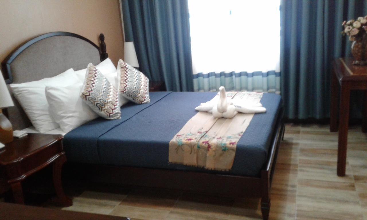 Charos Dormitel Hotel Dumaguete City Ngoại thất bức ảnh
