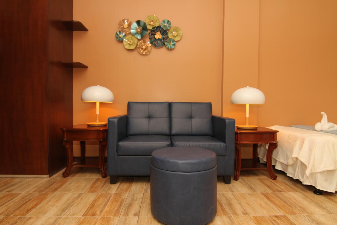 Charos Dormitel Hotel Dumaguete City Ngoại thất bức ảnh