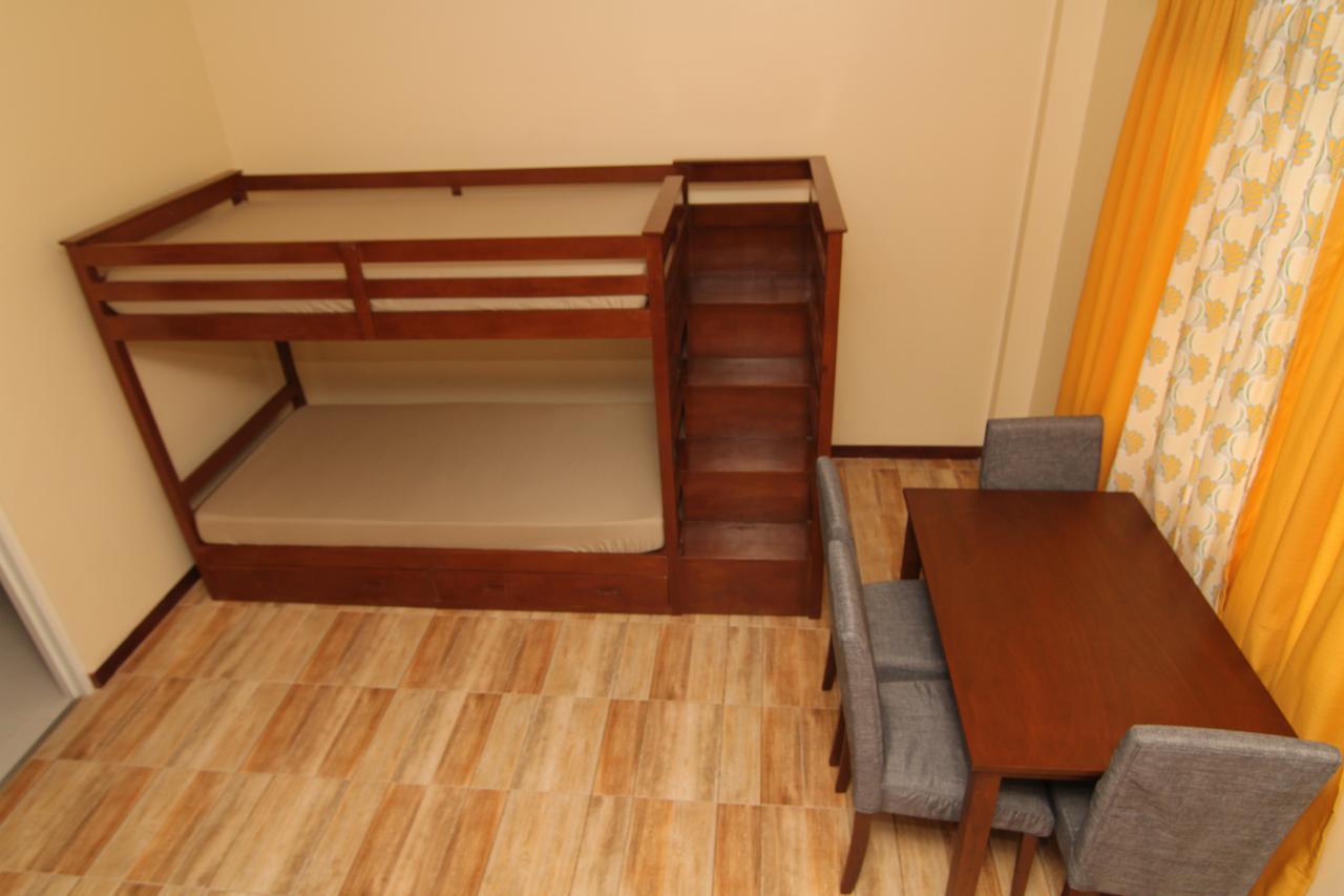 Charos Dormitel Hotel Dumaguete City Ngoại thất bức ảnh
